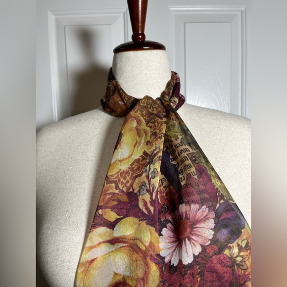 Vintage Floral Print Scarf - Picture 3 of 7